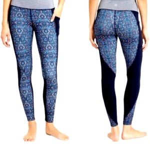 Athleta Tapestry Chaturanga to Town Tights